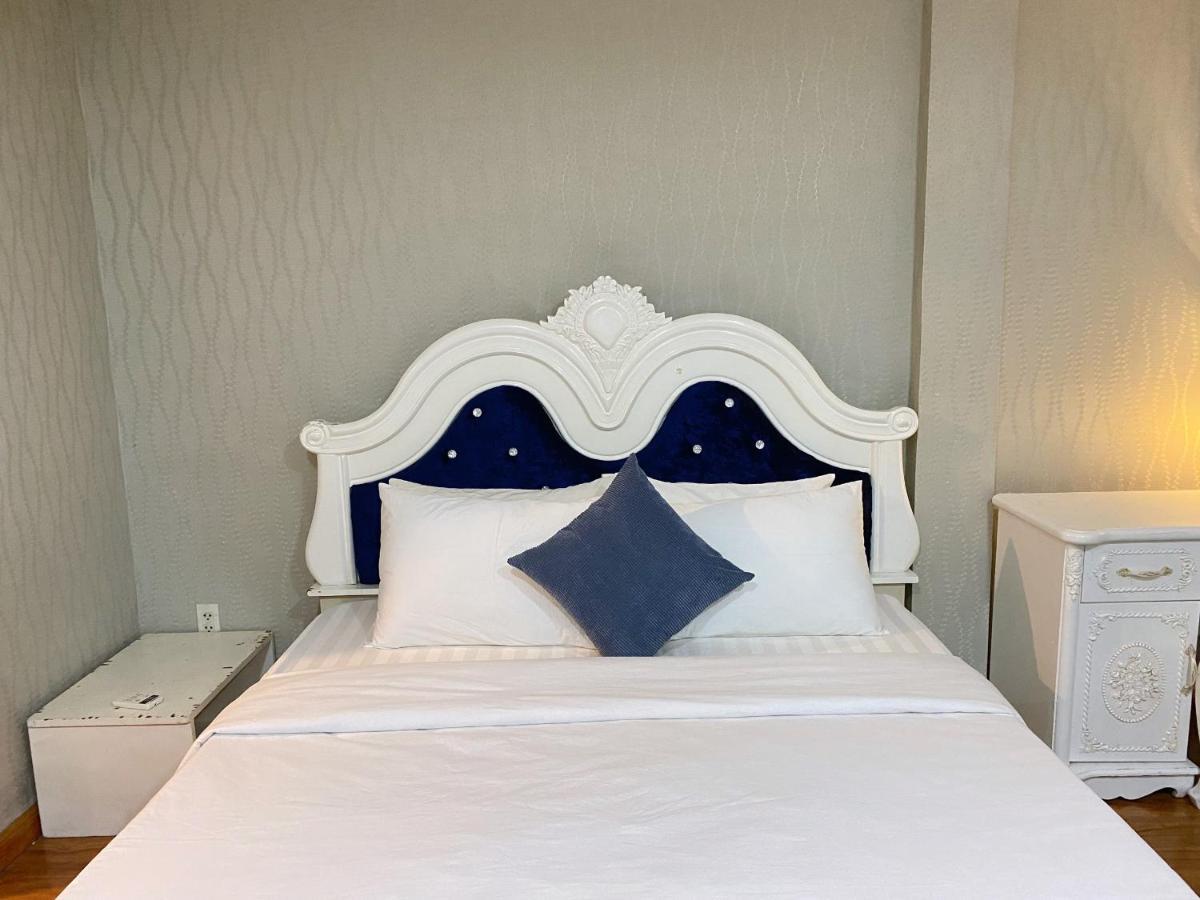 Crowne Bui Vien Hotel โฮจิมินห์ซิตี้ ภายนอก รูปภาพ