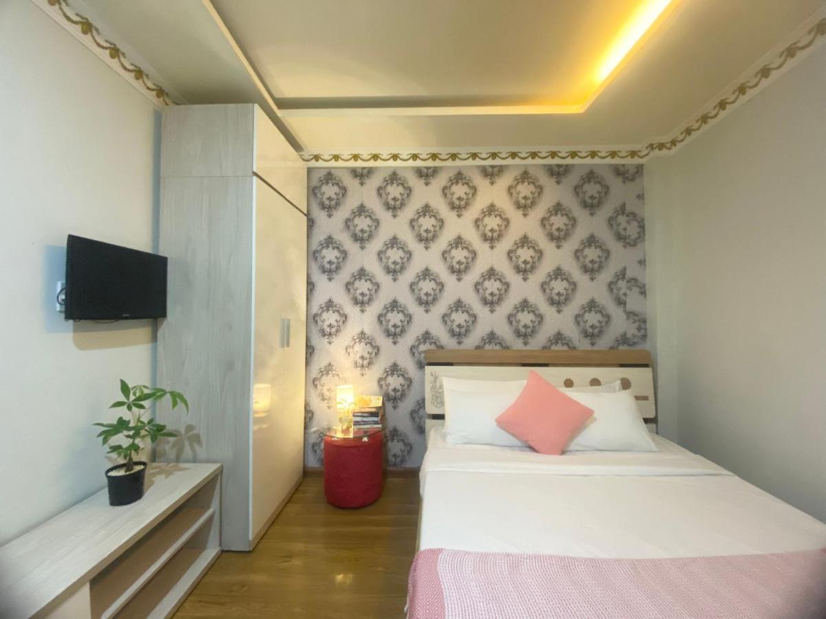 Crowne Bui Vien Hotel โฮจิมินห์ซิตี้ ภายนอก รูปภาพ