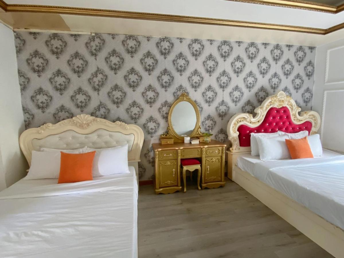 Crowne Bui Vien Hotel โฮจิมินห์ซิตี้ ภายนอก รูปภาพ