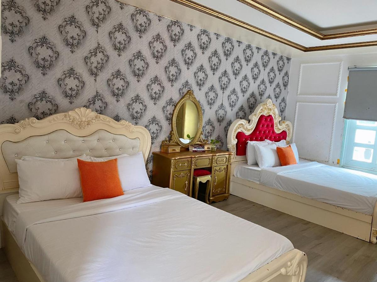 Crowne Bui Vien Hotel โฮจิมินห์ซิตี้ ภายนอก รูปภาพ