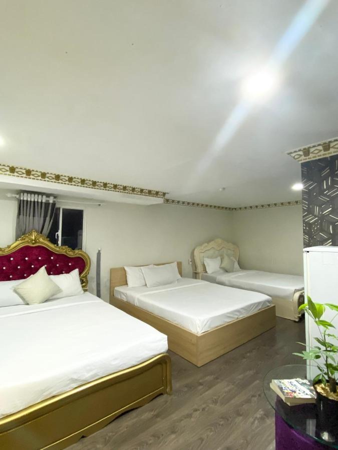 Crowne Bui Vien Hotel โฮจิมินห์ซิตี้ ภายนอก รูปภาพ