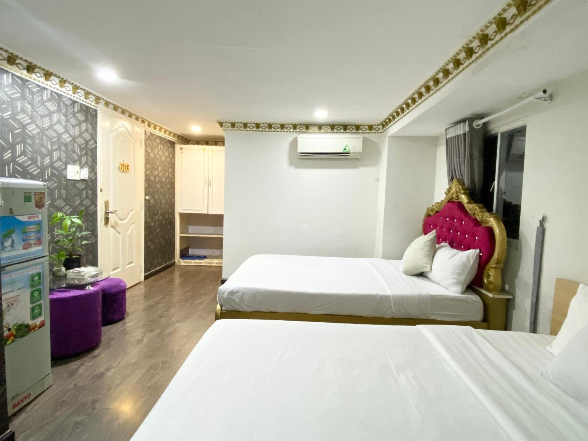 Crowne Bui Vien Hotel โฮจิมินห์ซิตี้ ภายนอก รูปภาพ